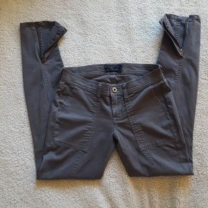Lucky brand gray skinny khaki skinny jeans